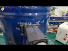 Polices matricielles de l'encre blanche 62mm d'imprimante à jet d'encre tenue dans la main de date de grand caractère